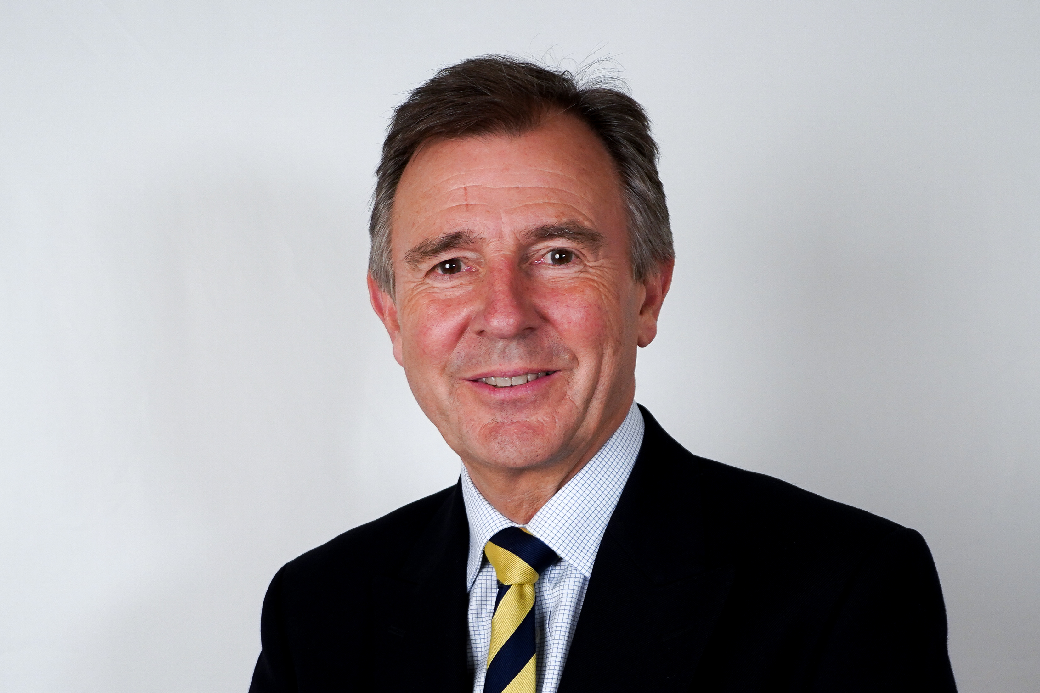 Alan Maclean